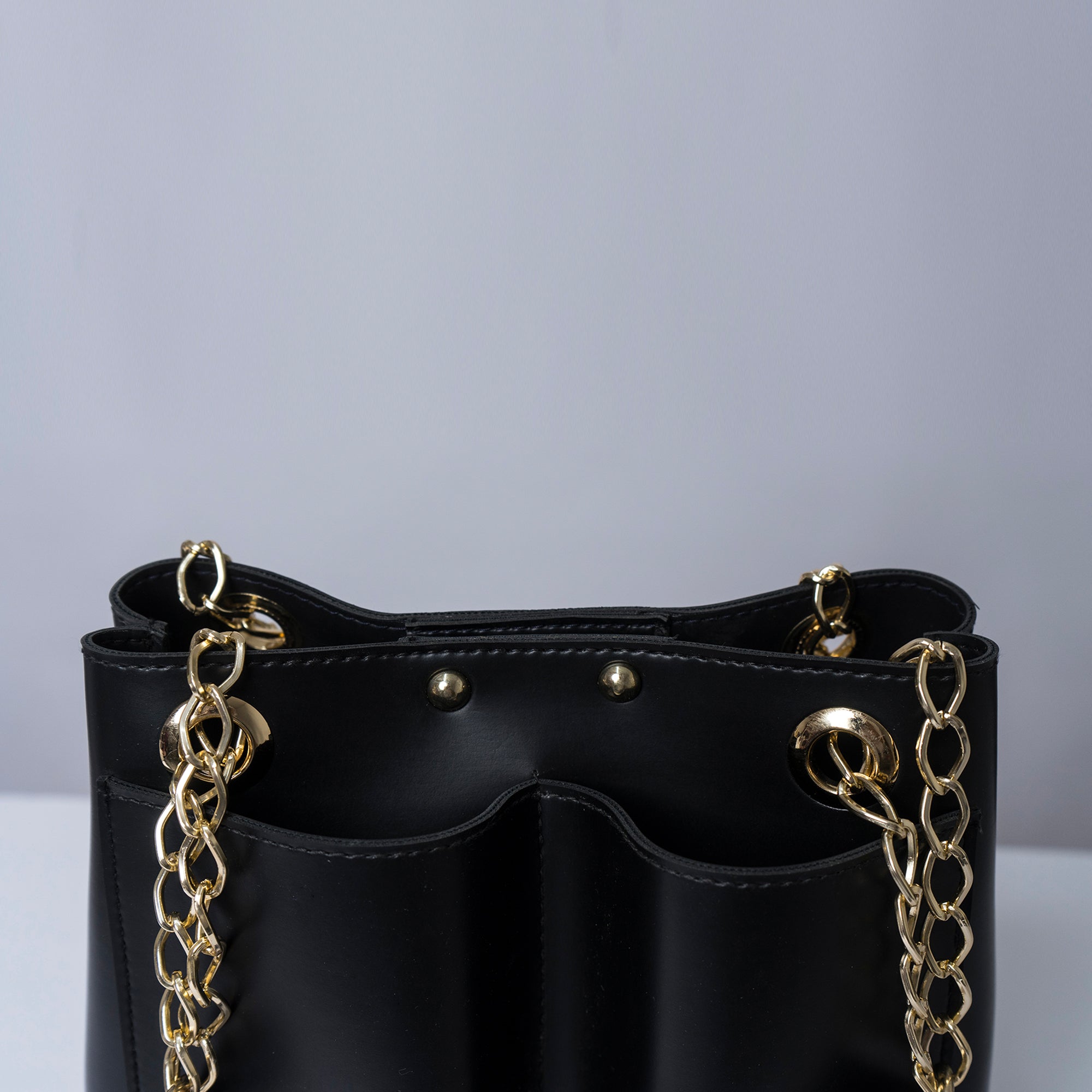 Chain Shoulder Bag- Black
