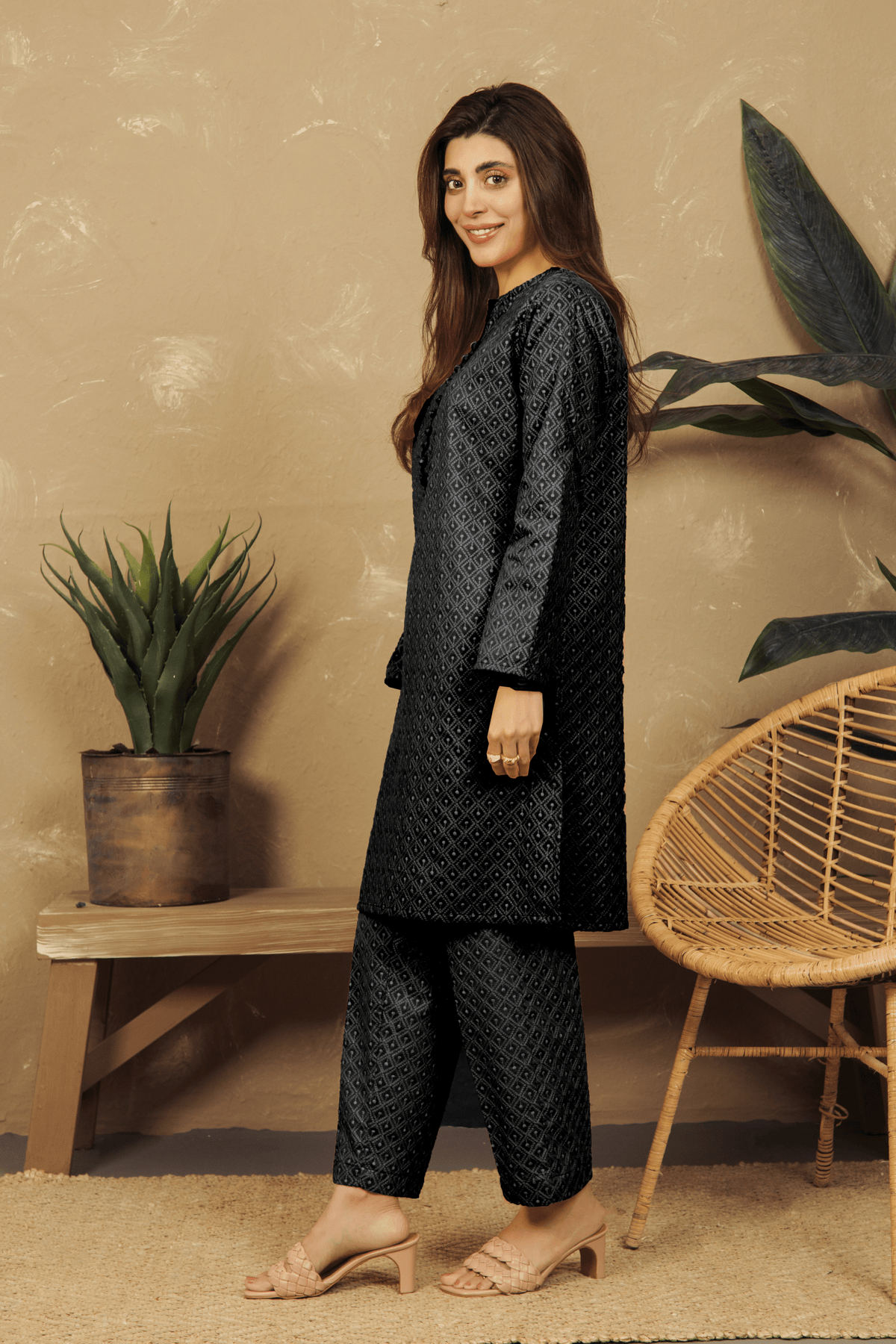 VYBE- Basic Co-Ord-Chikankari Black(Only Kurta)