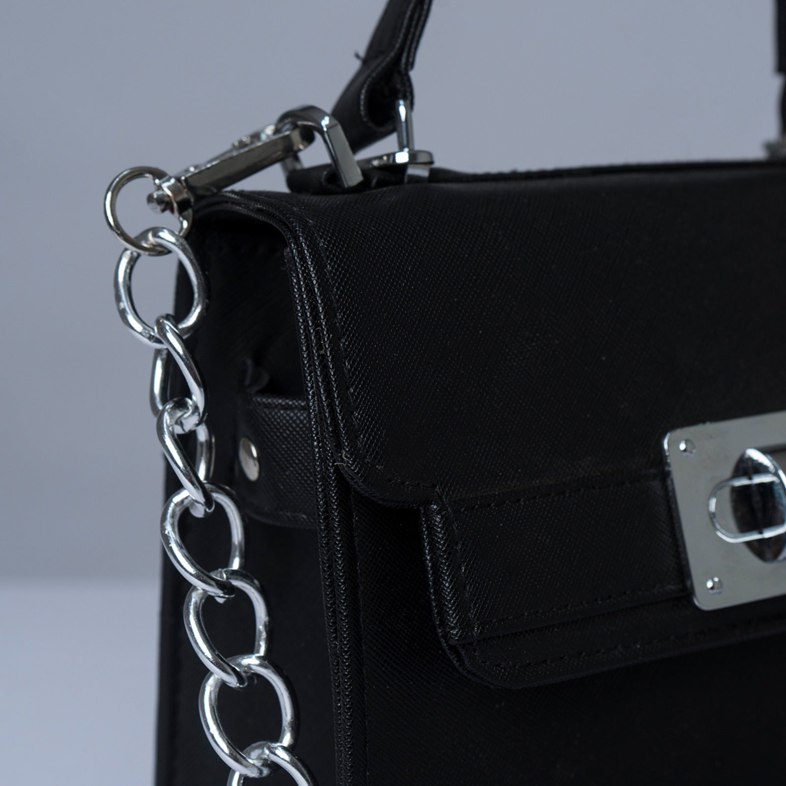 VYBE - small black bag