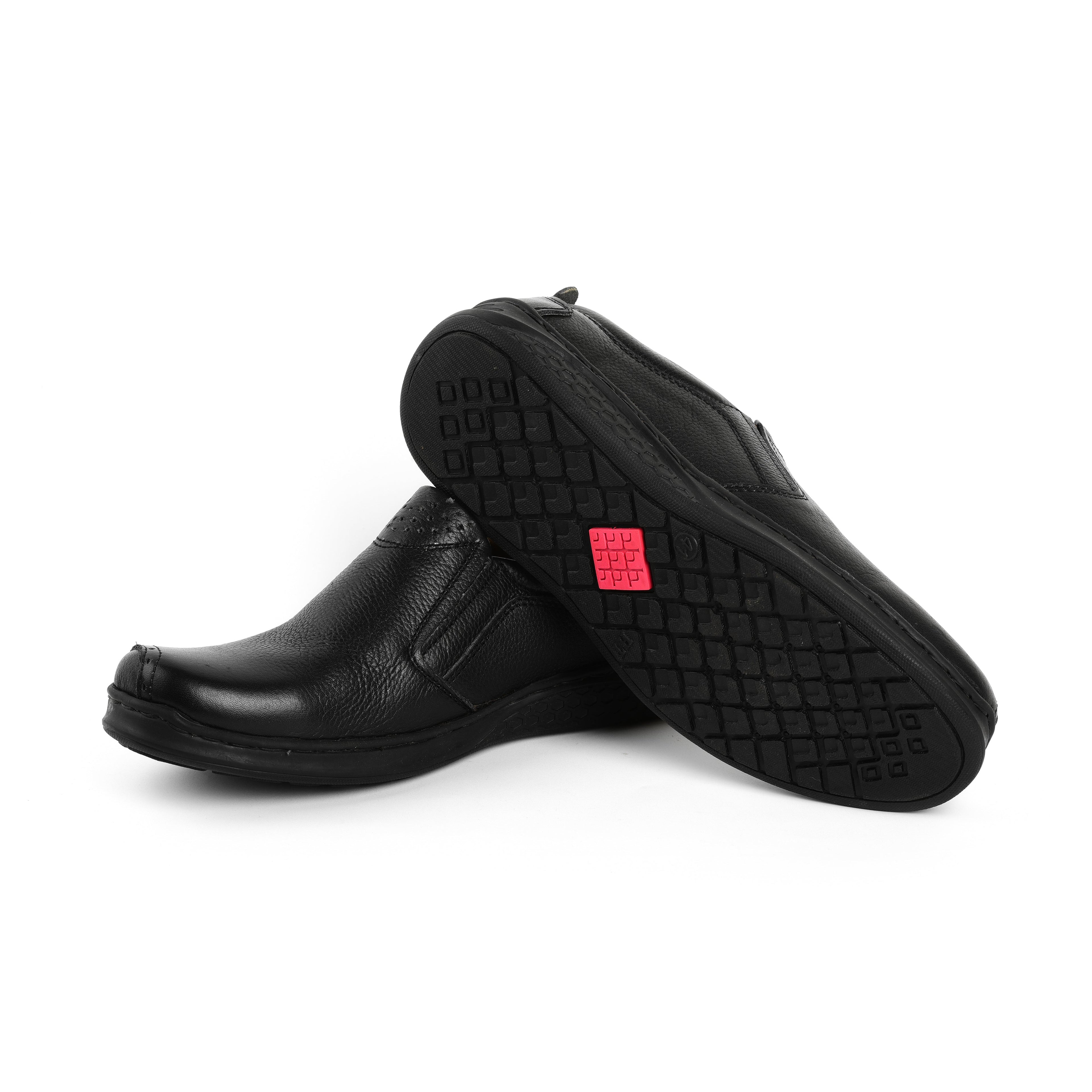 VYBE- dotted Black Leather Casual Shoes