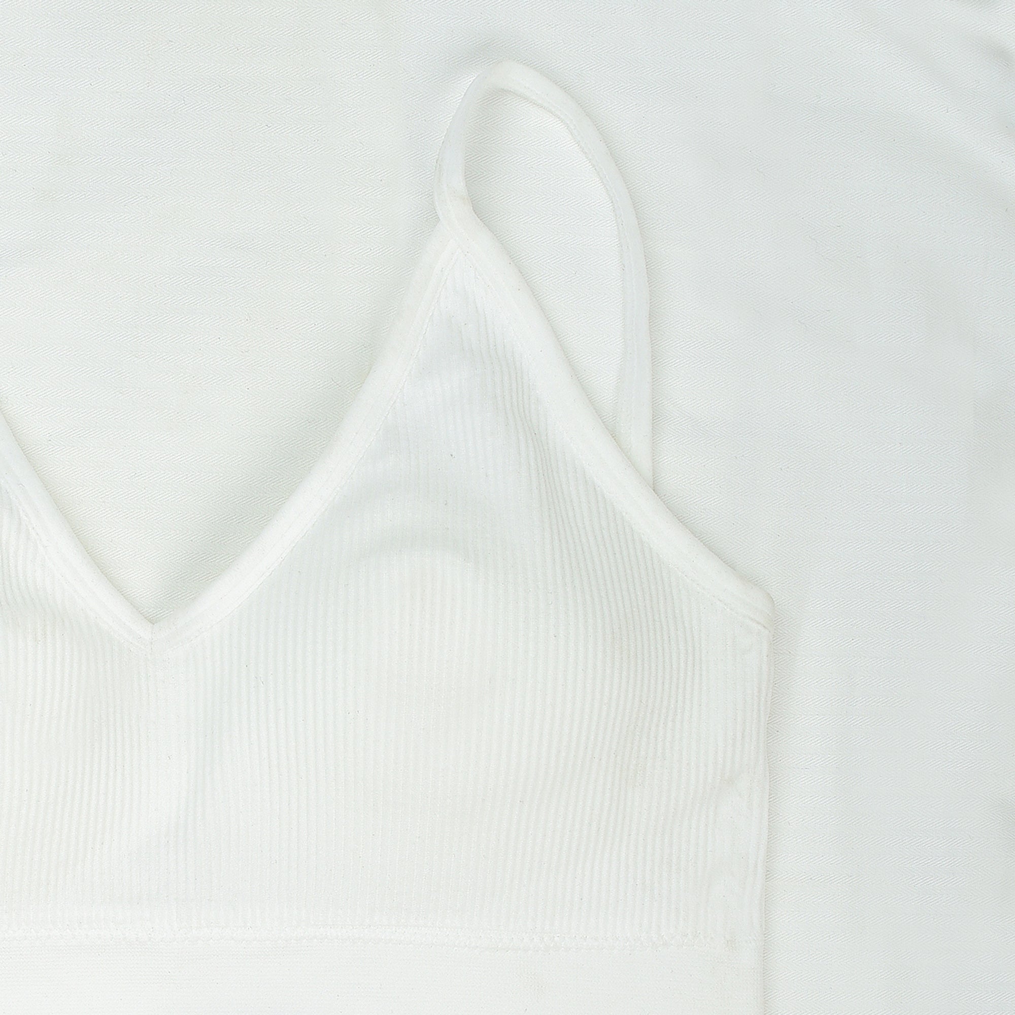 VYBE - V Shape Strap Birdie - White