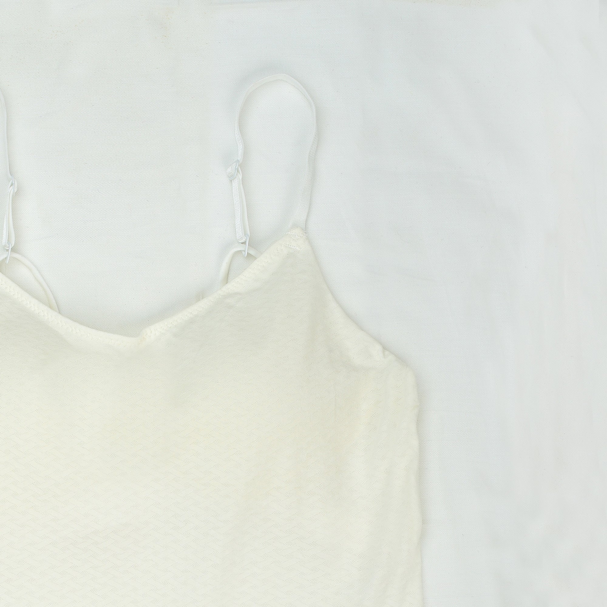 VYBE- Stripes Full Bidie - White