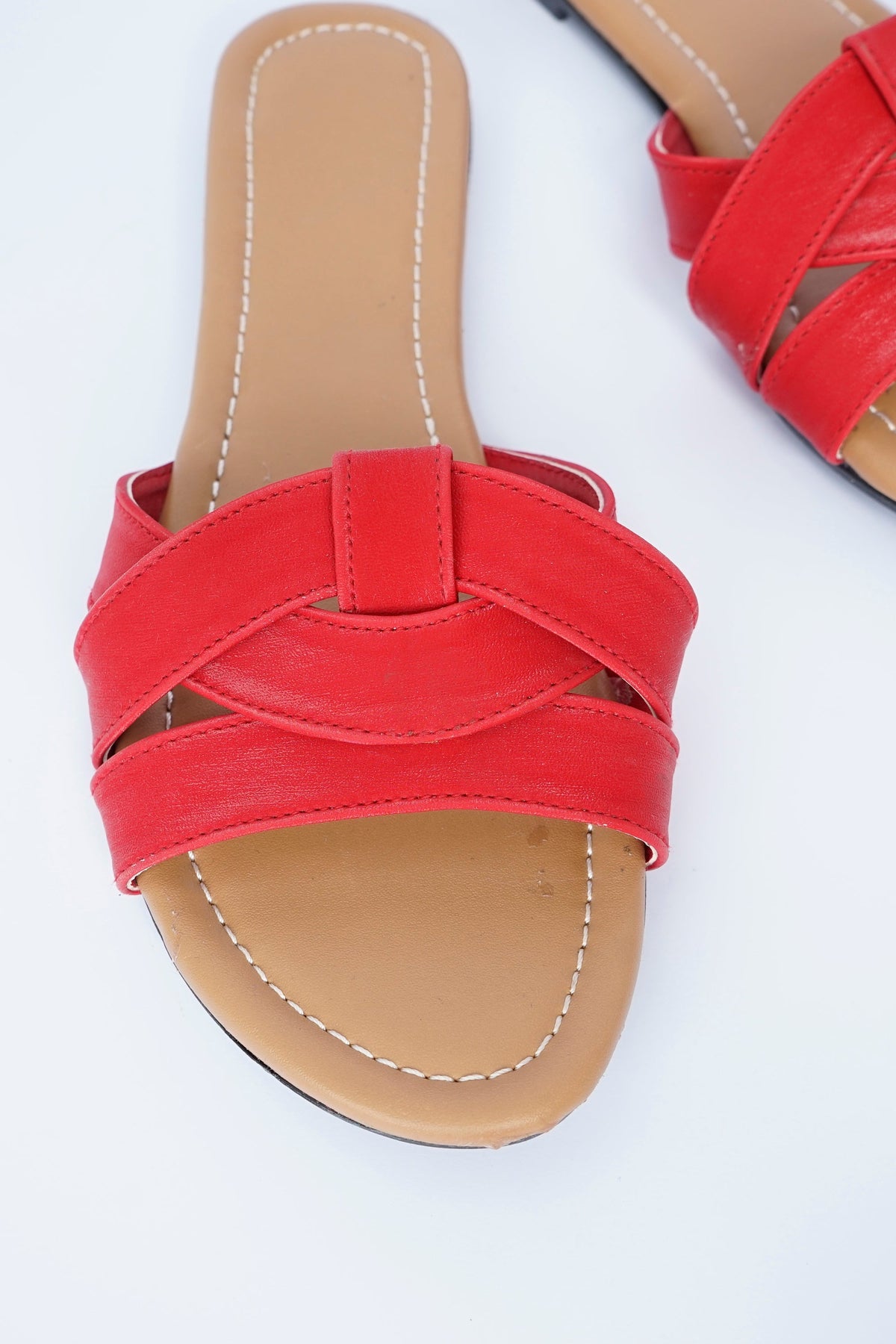 Vybe-Flat-Red