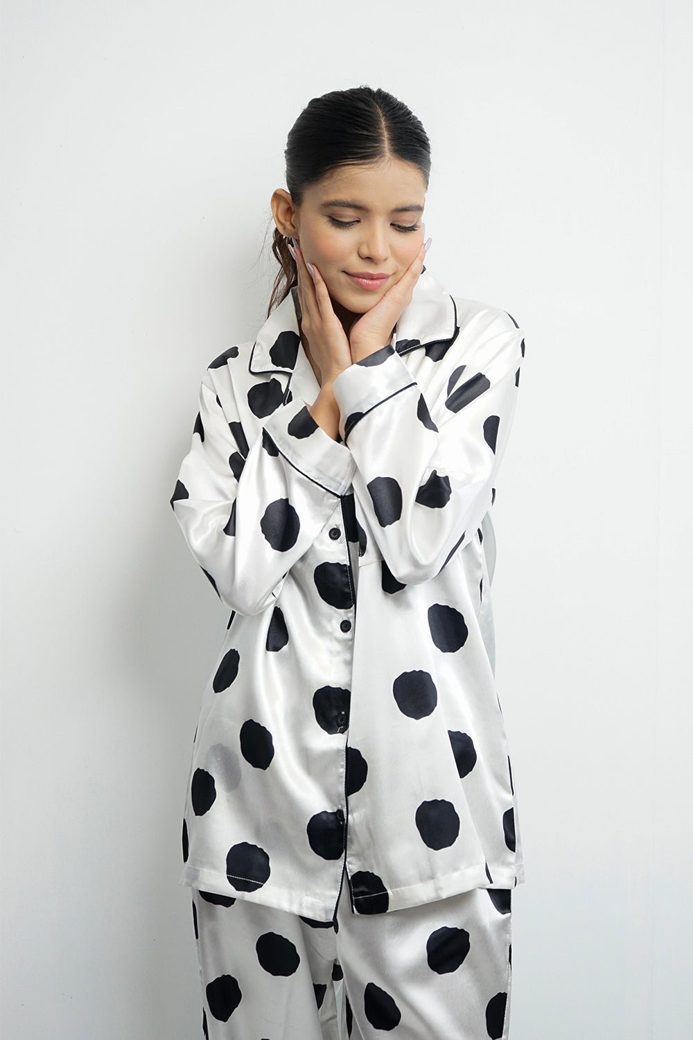 Vybe - PJ SET (Polka Dot Print White n Black)