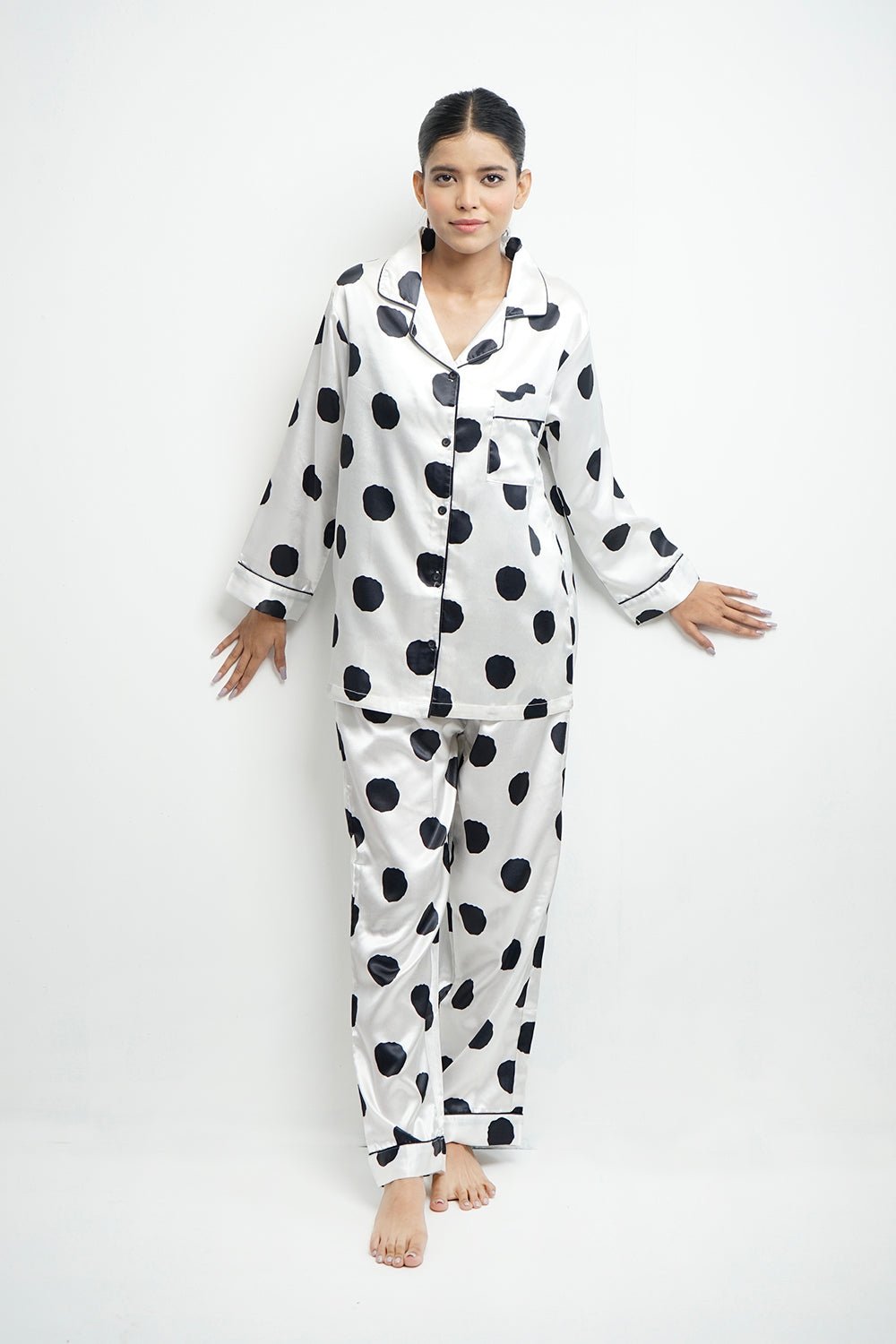 Vybe - PJ SET (Polka Dot Print White n Black)