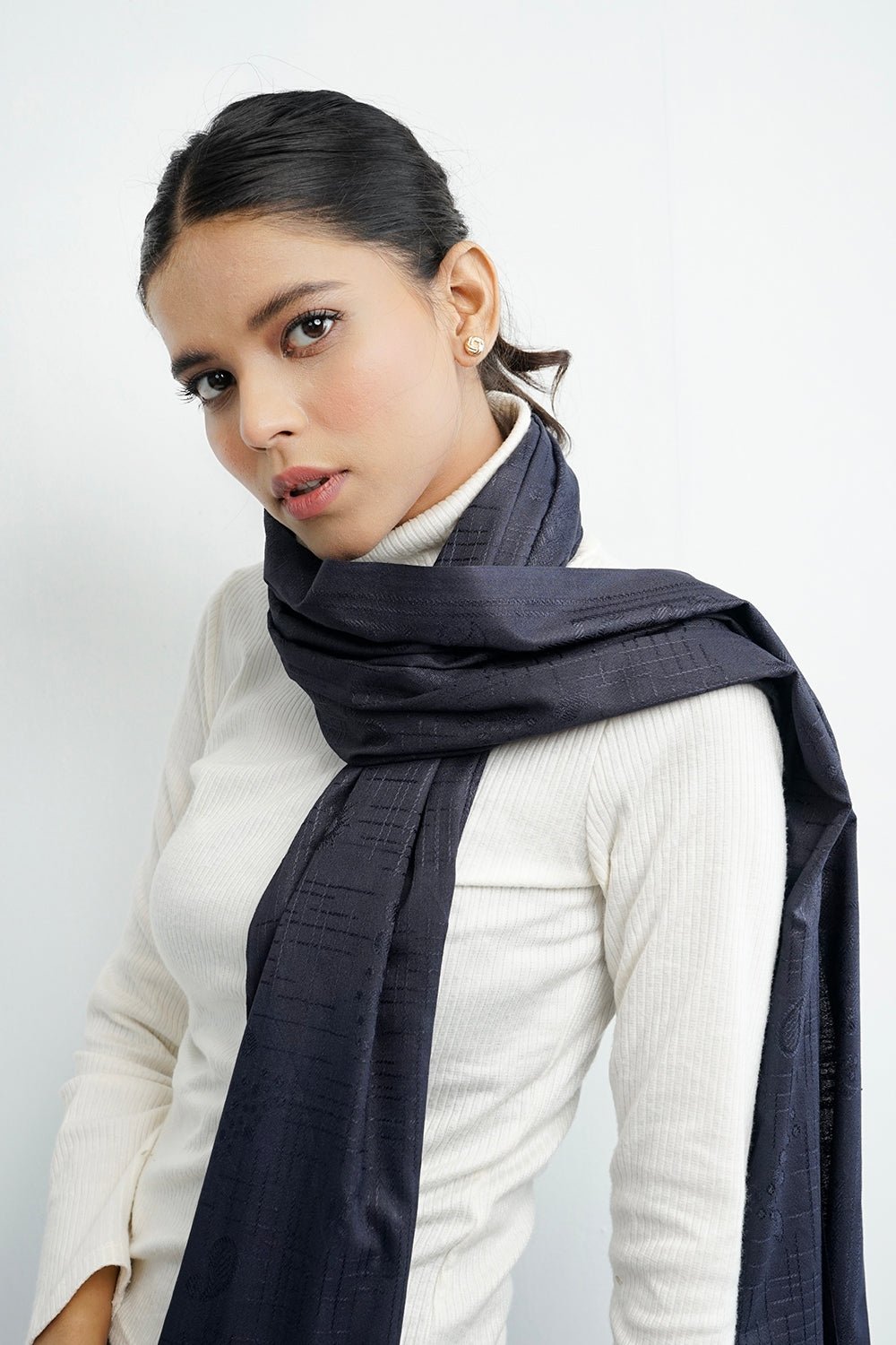 Vybe- Self Printed Stole Black