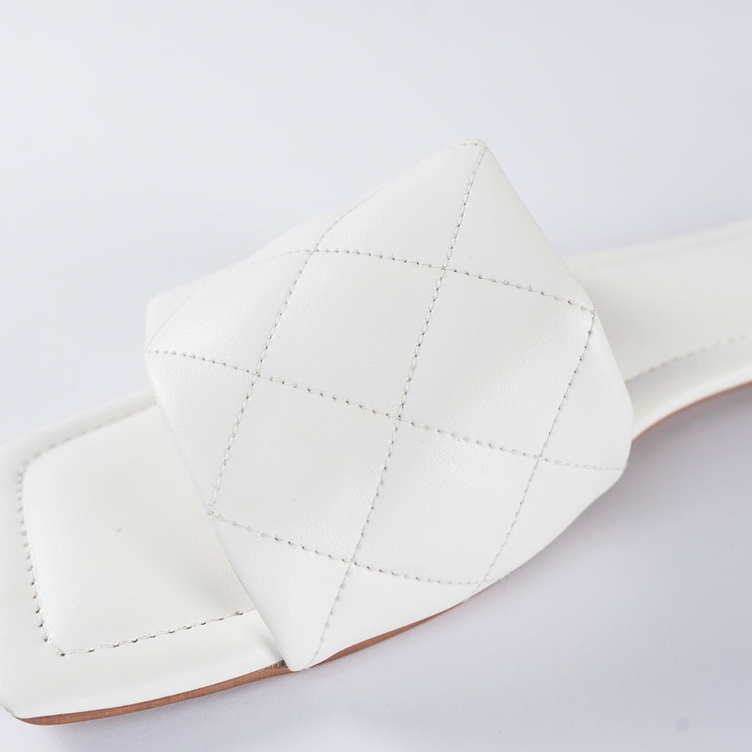 VYBE- Squar Stitch Slide-White