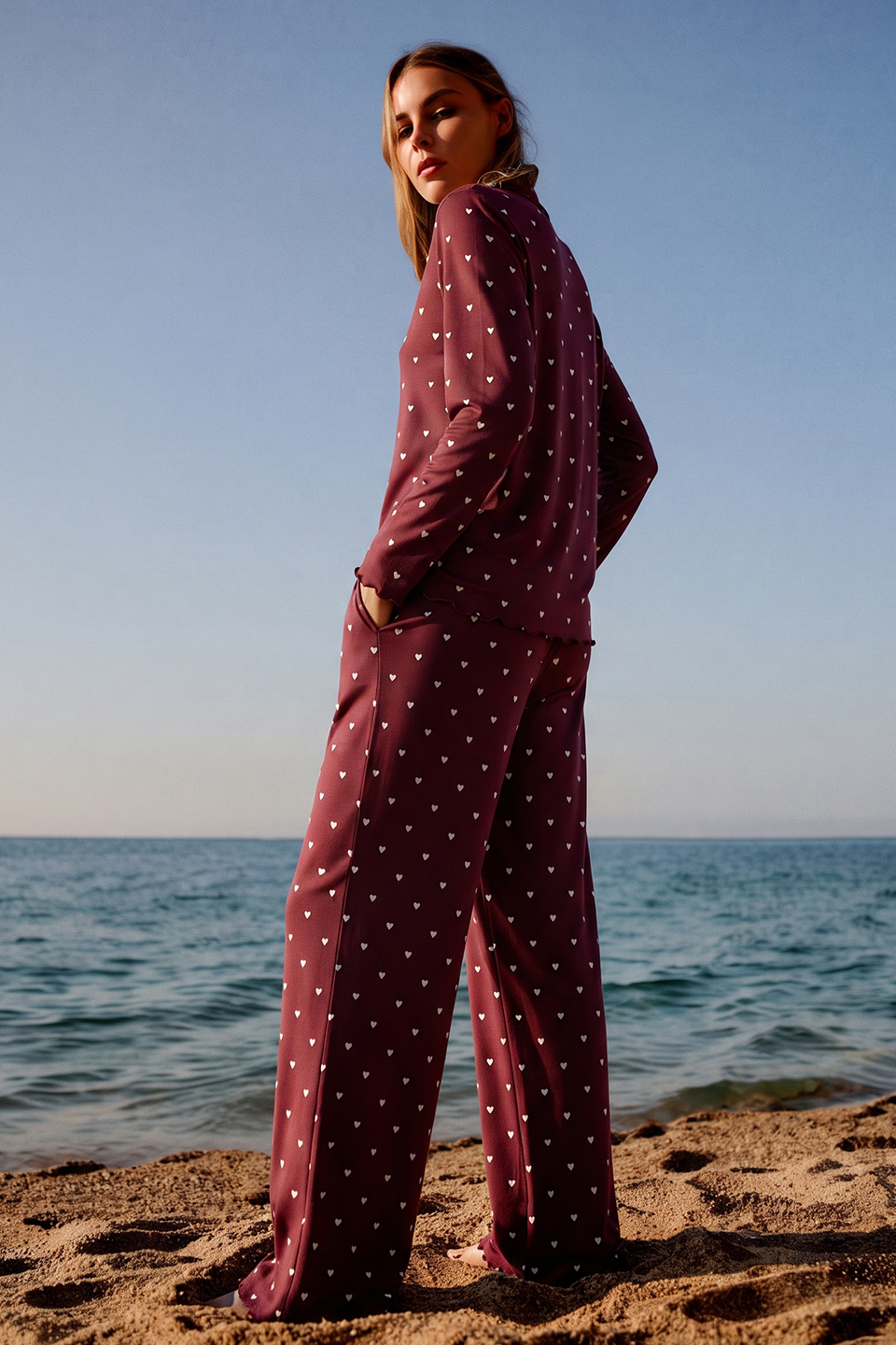 Vybe - Ivory Dream Set (Heart Printed) - Maroon