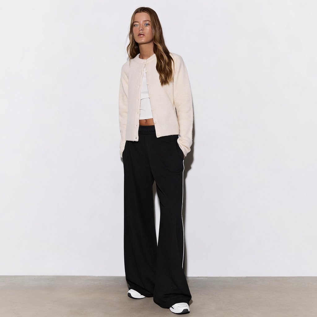 Vybe - Women Wide-leg Plush Trouser With Trim Detail - Black