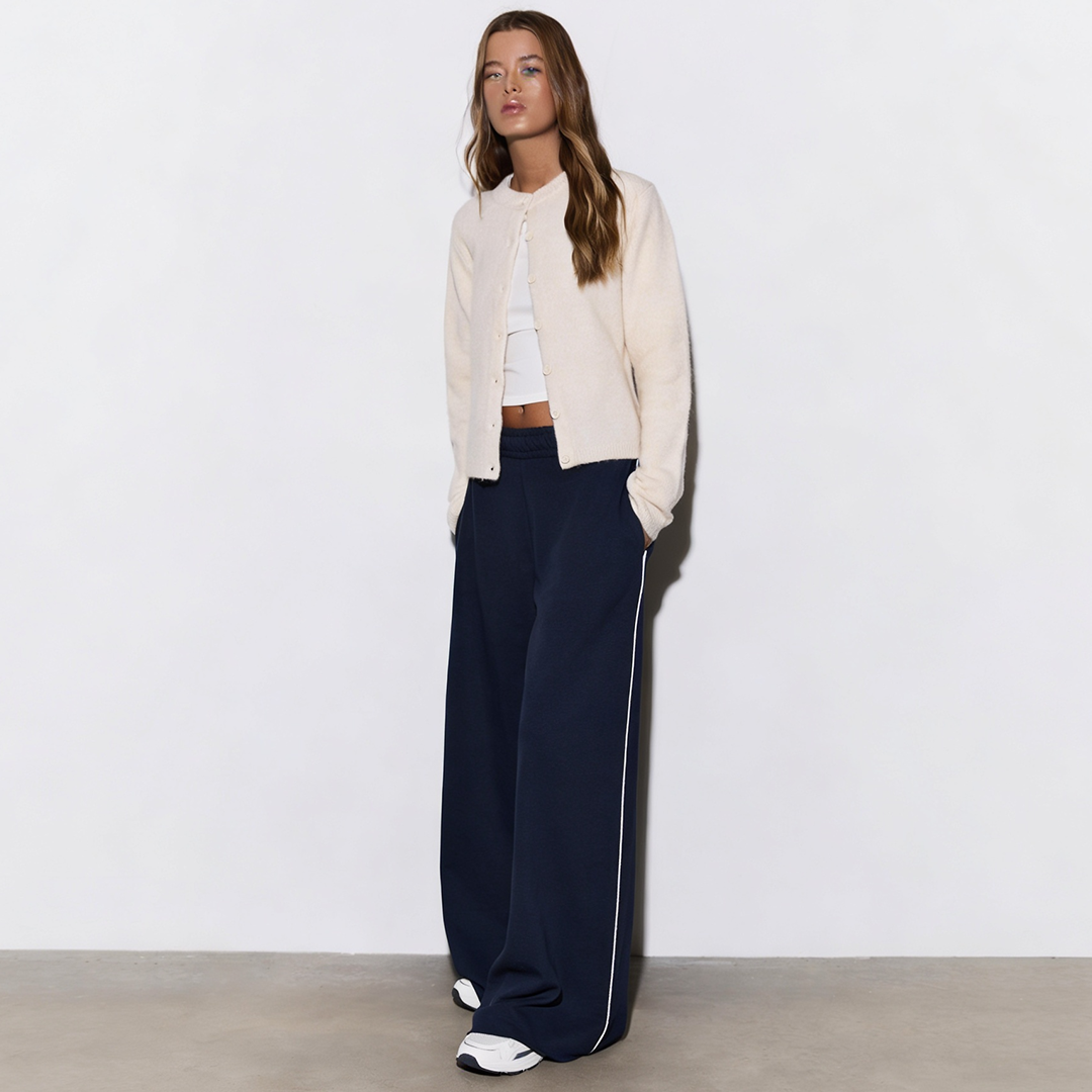 Vybe - Women Wide-leg Plush Trouser With Trim Detail - Navy Blue