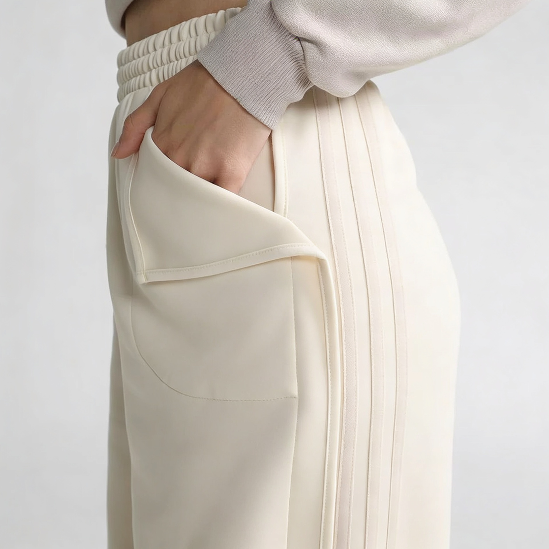 Vybe - Women Smart Pocket Wide-leg Trouser - Oat Milk