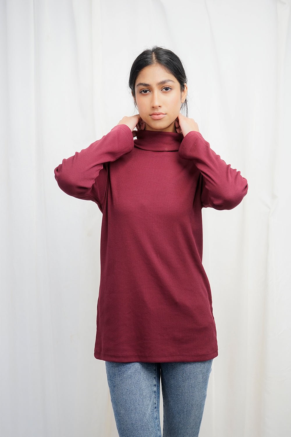 VYBE High Neck Slim Fit Basic Tee-Maroon