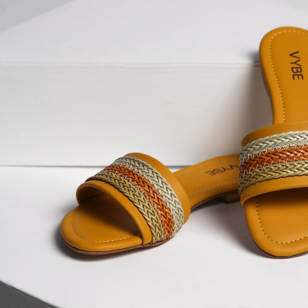VYBE - Plane Swate Slide- Brown