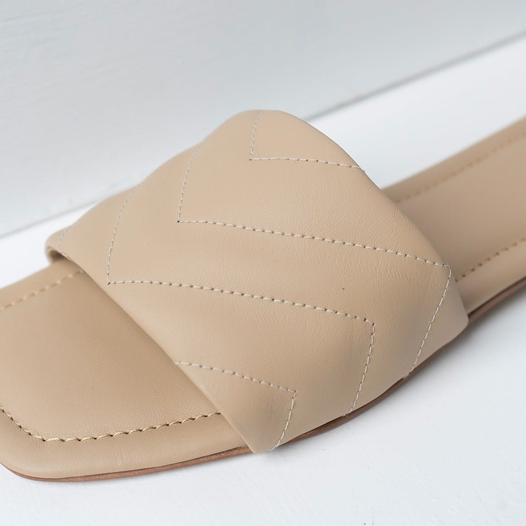 VYBE - V-Quilting Slide-Beige