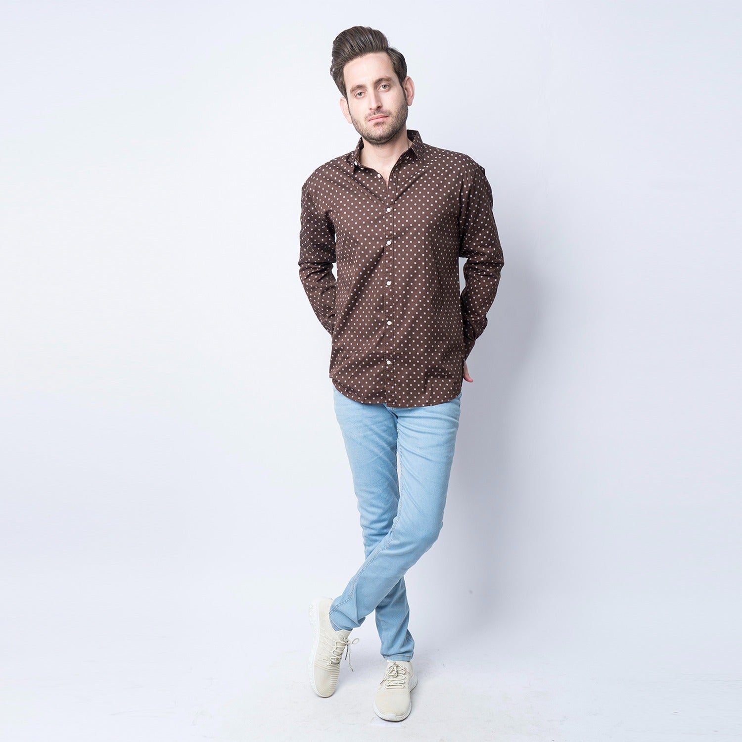 VYBE - Dotted Brown and white