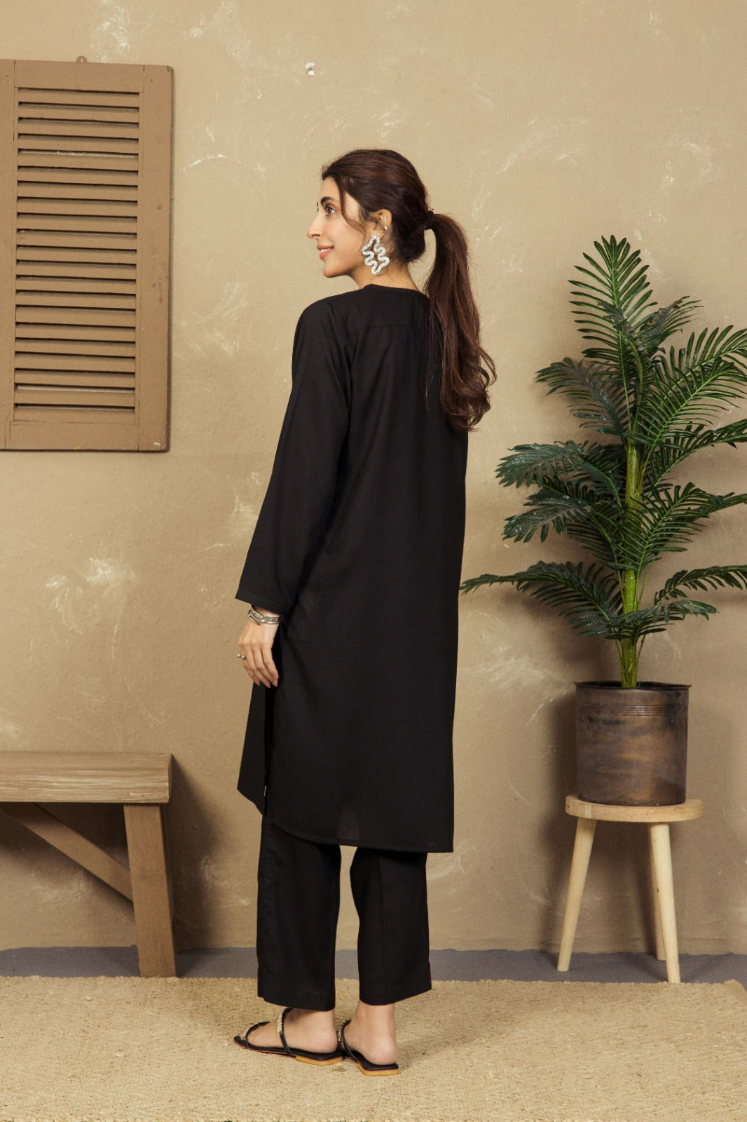 VYBE- Basic Co-Ord-Citrine Black