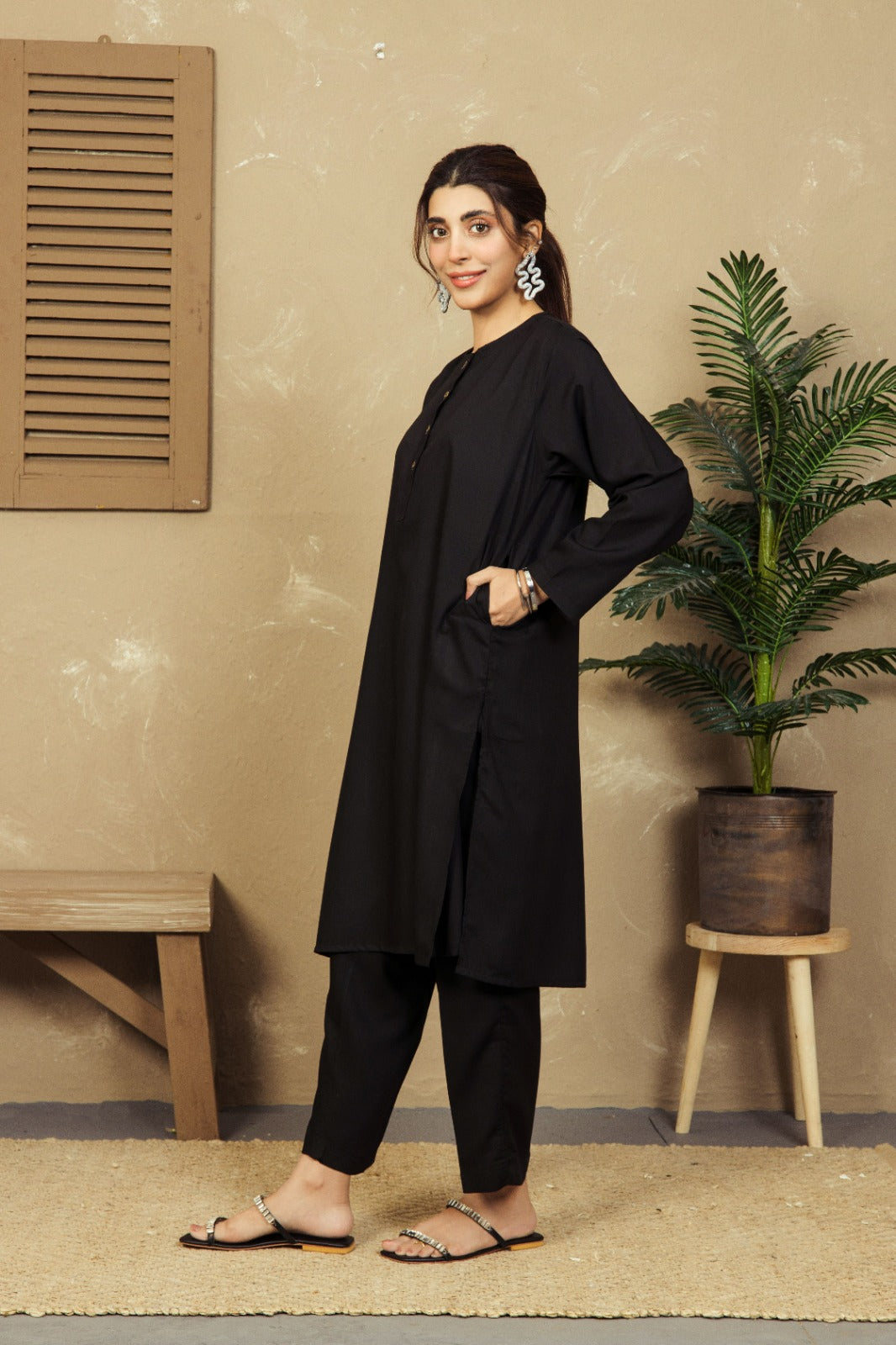 VYBE- Basic Co-Ord-Citrine Black