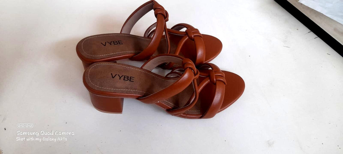VYBE- Brown stripes heel