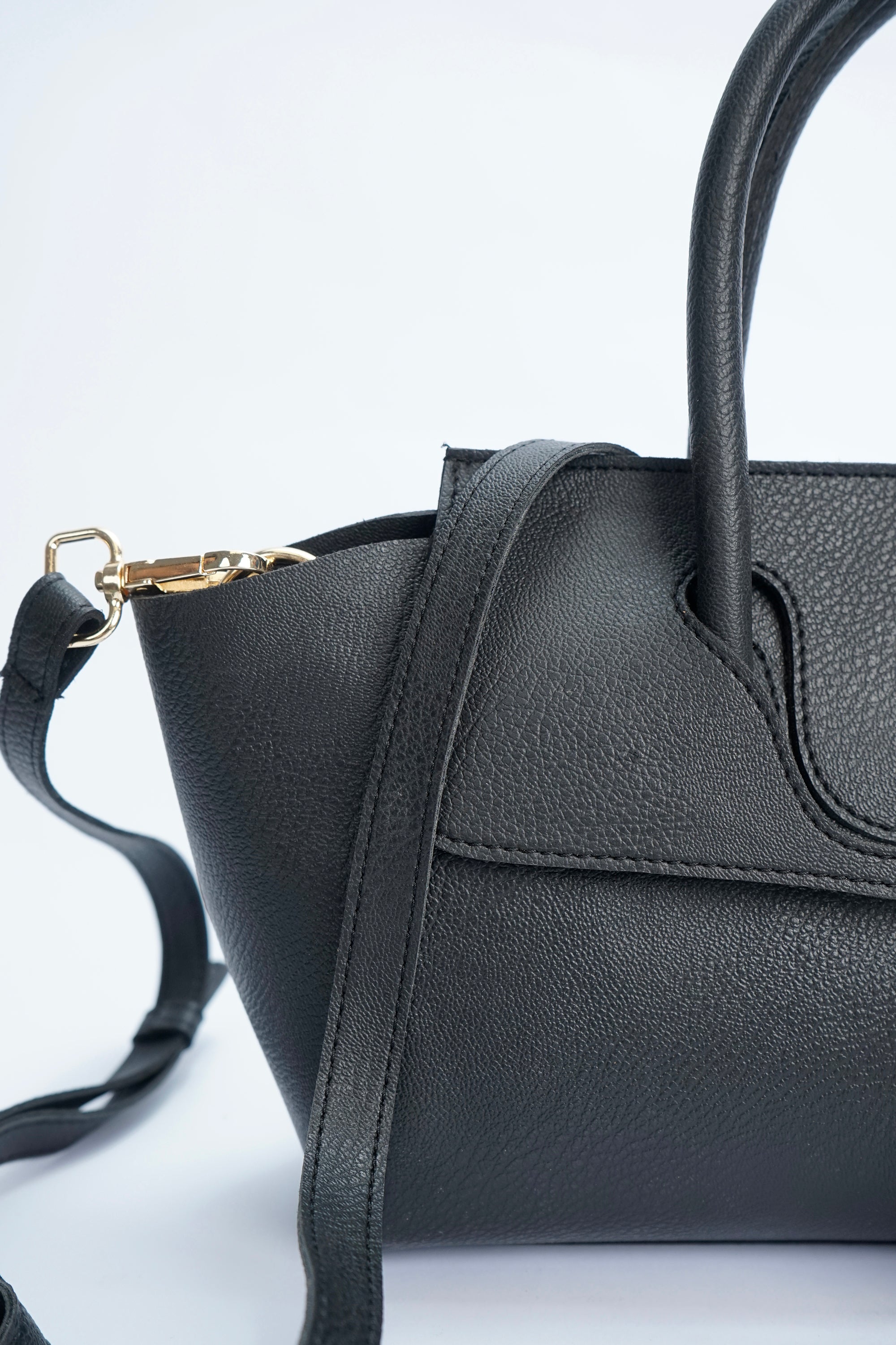 VYBE-Handle Lock Shoulder Bag