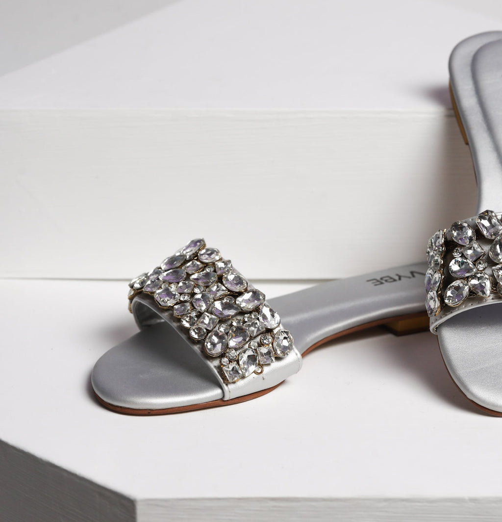 VYBE- Big Peral Bunch- Gray