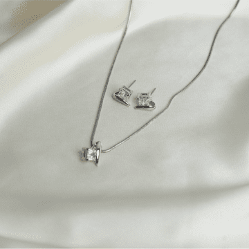 VYBE- Jewellery Earings